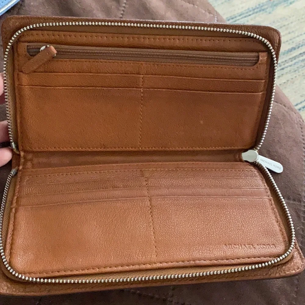 Wallet - Picture 2 of 2